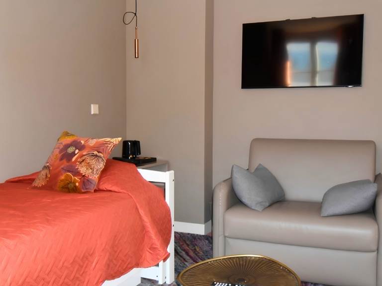 Suite Salon Hotel Jean Bart Paris 6