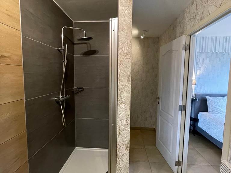 badkamer jambes 2 2025