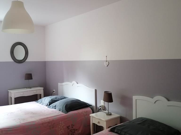 la chambre 1 avec 1 lit 140 et 1 lit 90