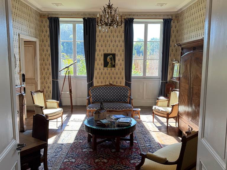 Salon De Gaulle