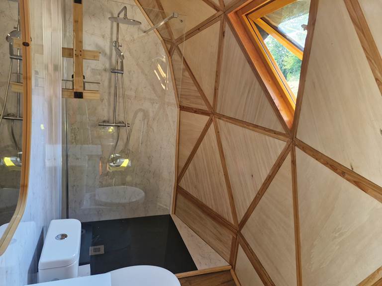 Salle de douche, WC