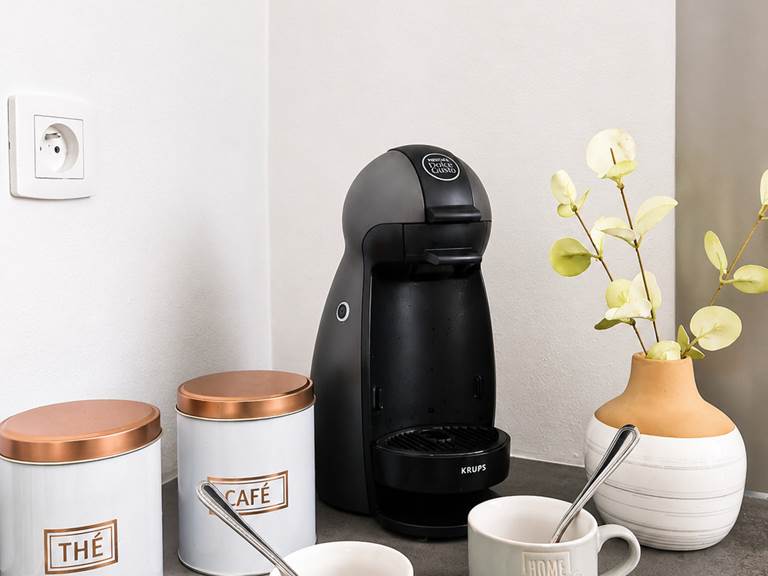 machine-cafe-lacaze-salazie-location-saisonniere-dolce-gusto