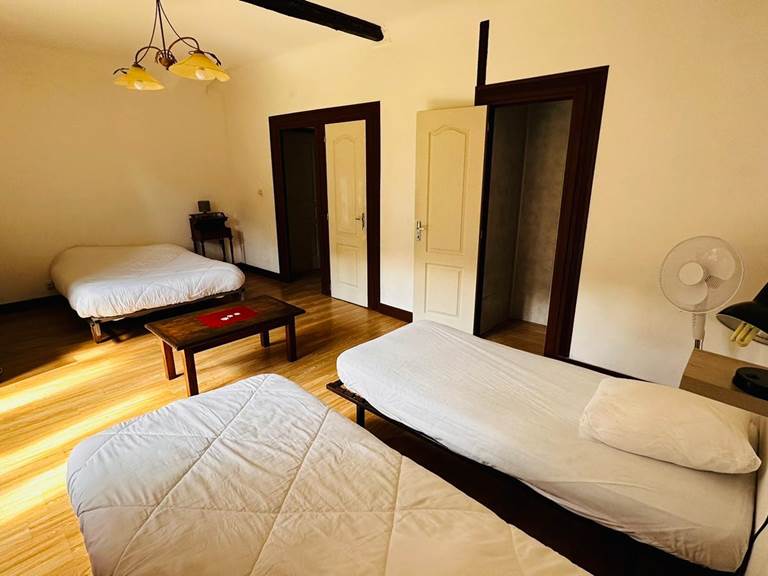 25eddb2a-9b08-402e-9ffc-bf8eb9fc86a7 2