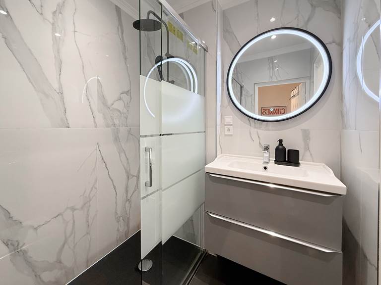 ID211_LATOURMAUBOURG CANNES RENTALS12
