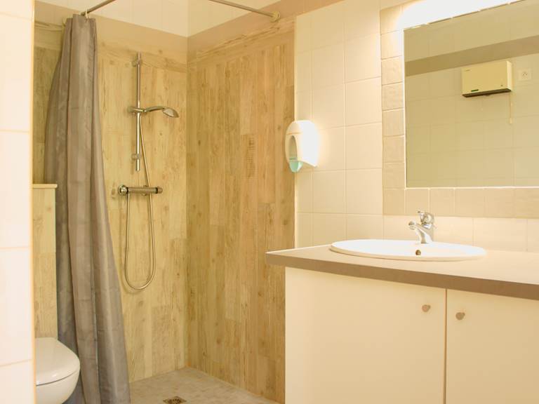 salle d'eau appartement résidence les peupliers