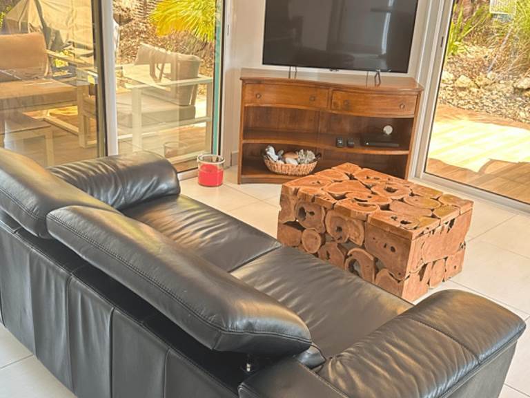 villa-quity-89235-1600-950-crop