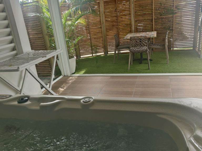 suite-oceane-89220-1600-950-crop