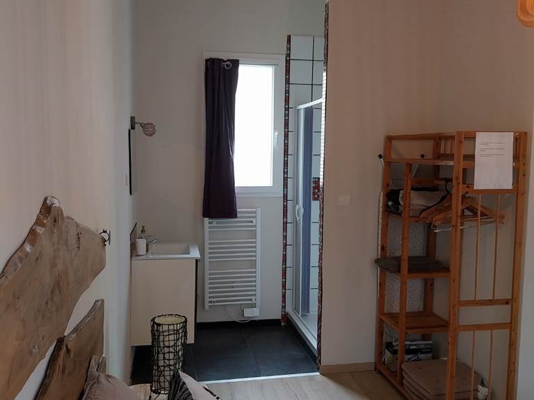 chambre avec salle d'eau gite 3-gallery