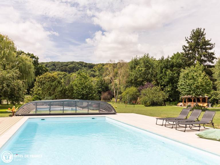 piscine-chauféé-couverte-normandie