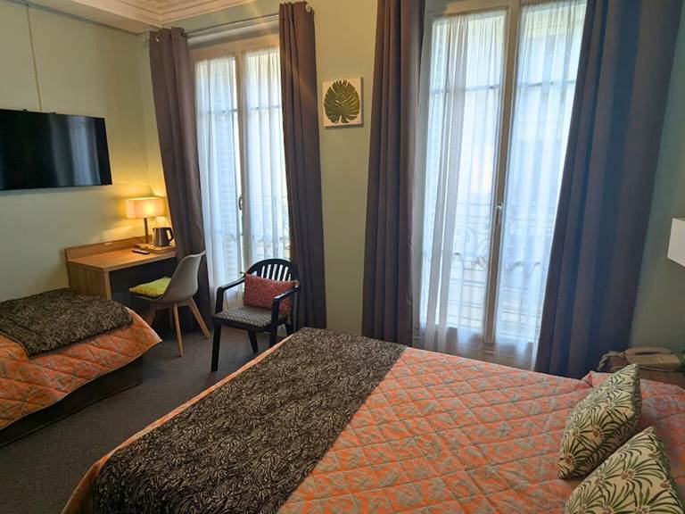 Hotel-Jean-Bart-Chambre-Triple-Paris-6