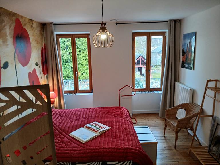 pipistrelles19-chambreshotes-lacdesechemaille-meymac