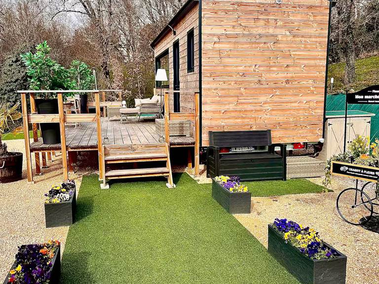 f3a9057c-b843-4bc4-9220-5ad21e638a16