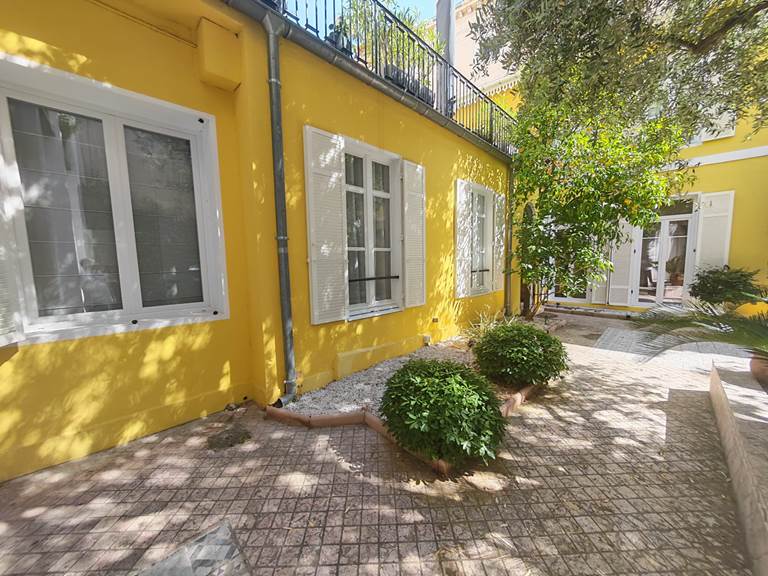 Villa 4