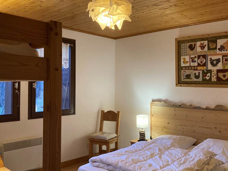 Chambre 3 1 lit double + 1 lit superposé
