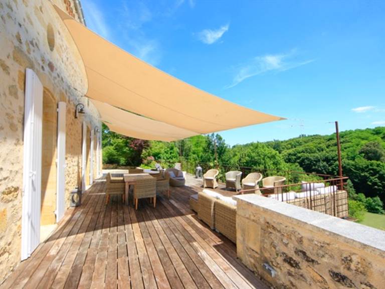 Terrasse sans vis à vis - vue dégagée