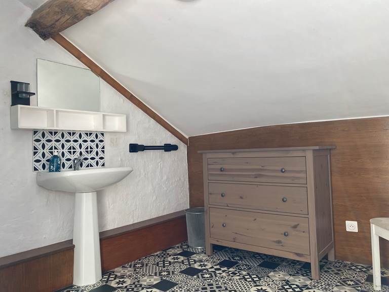Photo de la salle de bain de la Chambre Champagne - Chambres d'hôtes La Grange Richard à Dinsac