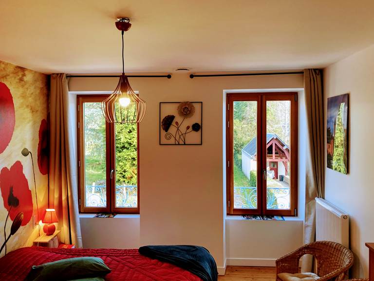 pipistrelles19-chambreshotes-gite-lacdesechemaille-meymac