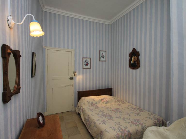 Suite L'Orangerie petite chambre attenante avec lit 140 x 190