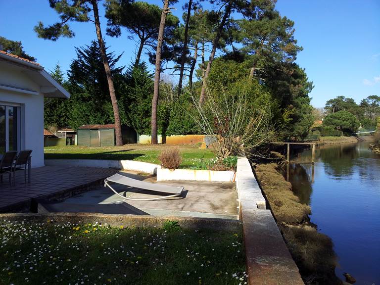 terrasse vue canal