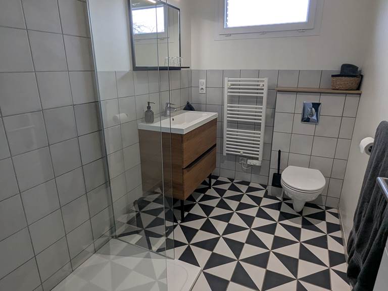 salle d'eau chambre 3