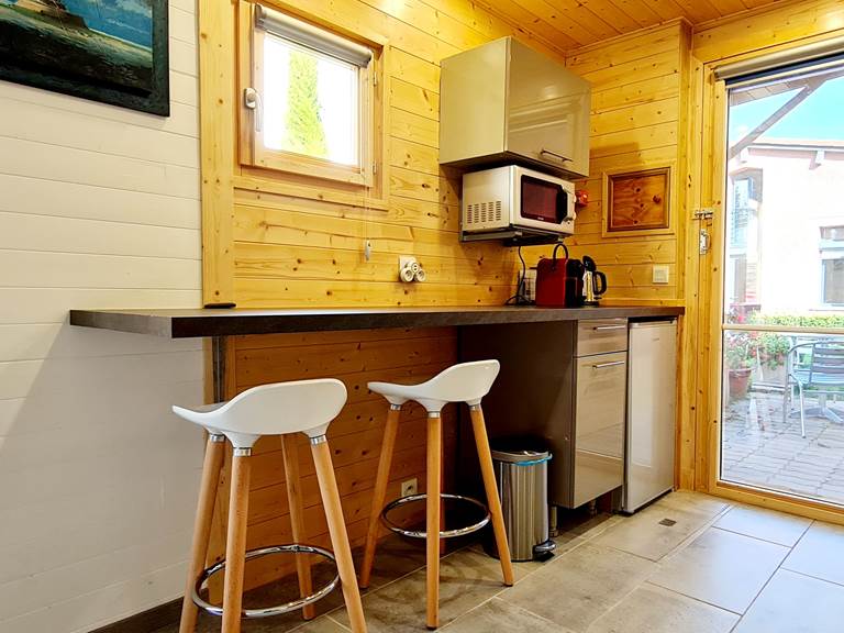 Cabane côté jardin : Kitchenette équipée pour de petite préparations