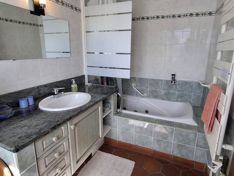 Salle de bain du rez de chaussée