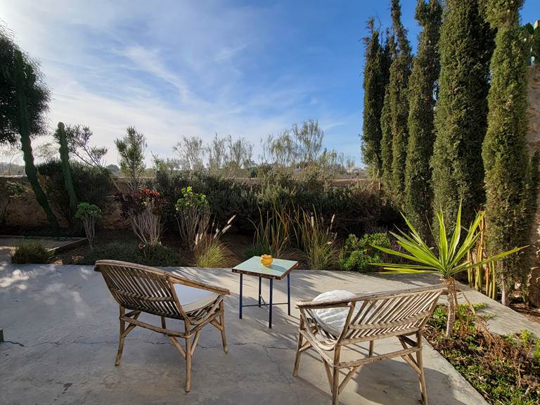 Terrasse privative de la chambre 4, avec vue panoramique sur la nature environnante...
