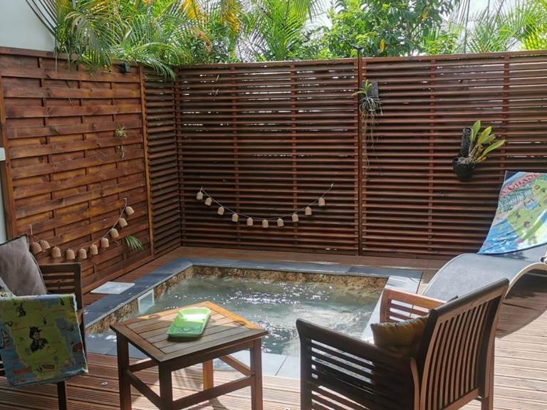 le-secret-d-alpinia-cocooning-ambiance-tropicale