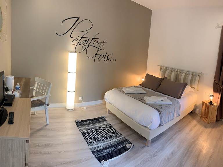 Chambre double RDC Accès Jardin
