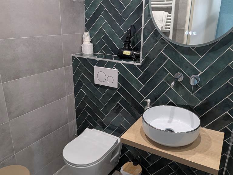 Salle de bain individuelle hotel jean bart paris 6