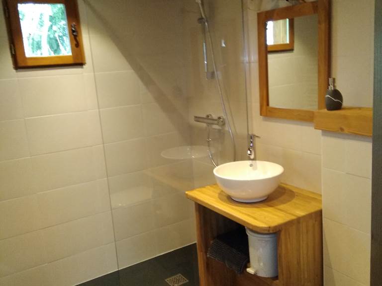 Douche à l'italienne et wc