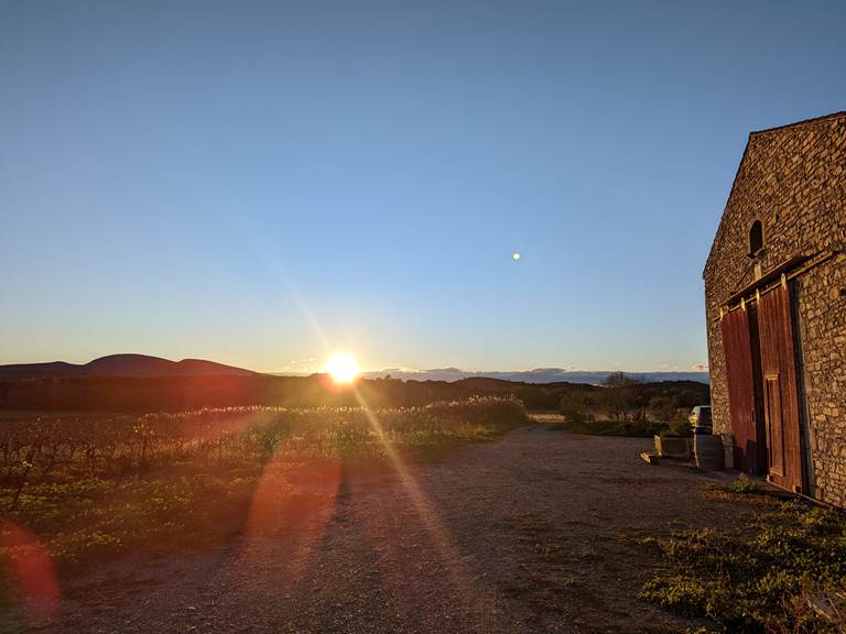 La Cave avec Coucher de Soleil