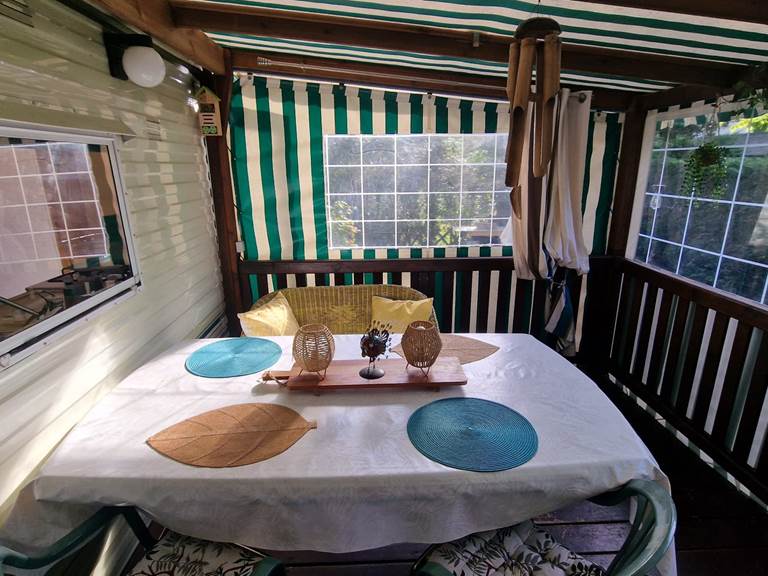 TERRASSE COUVERTE MOBIL-HOME 38