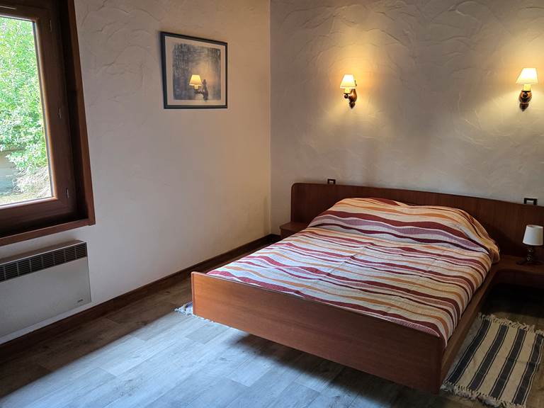 Chambre grand lit