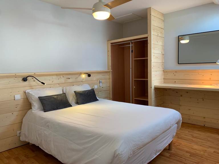 Chambre lit double Duplex Appart-Hôtel les Palombières