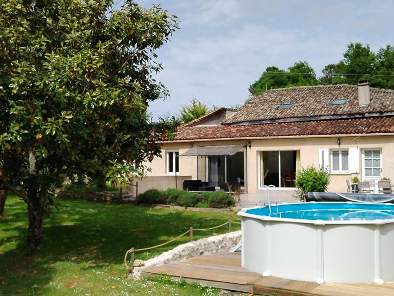 Gîte Bel , piscine-presta