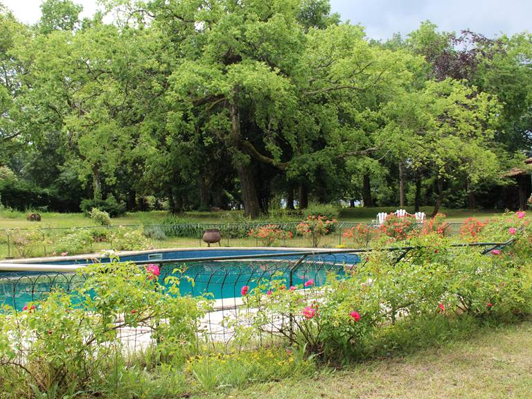 2 5 Piscine et extérieur reduite