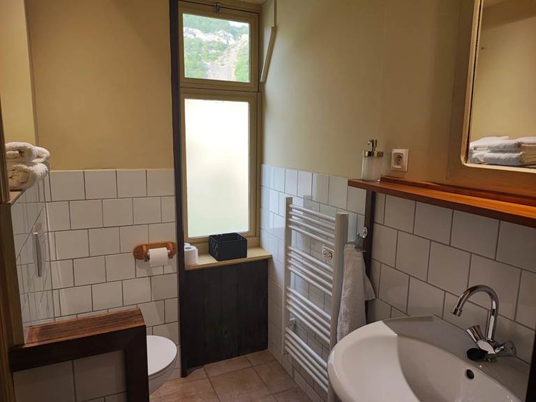 chambre Le Vignoble salle de bain