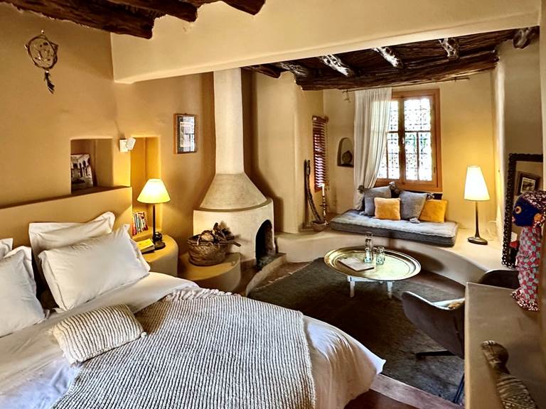 Le salon depuis la chambre principale