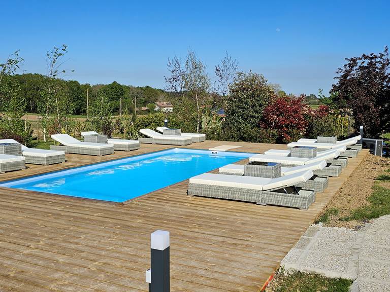 La piscine naturiste Abaca Colors Biarritz Bayonne Ondres Capbreton