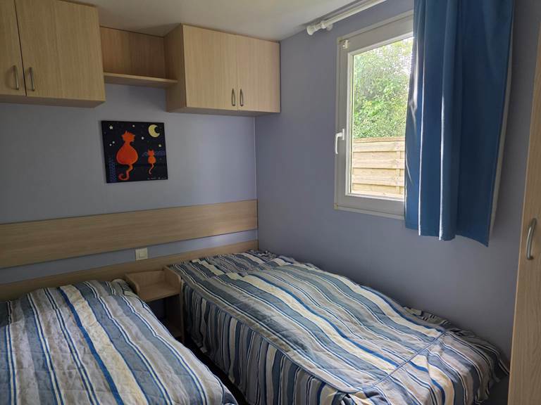 Chambre n°2 avec 2 lits