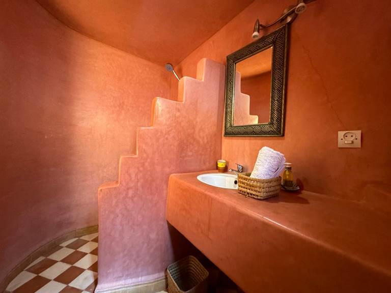 riad-eucalyptus-salle-de-bain-tadelakt-rose-gallery