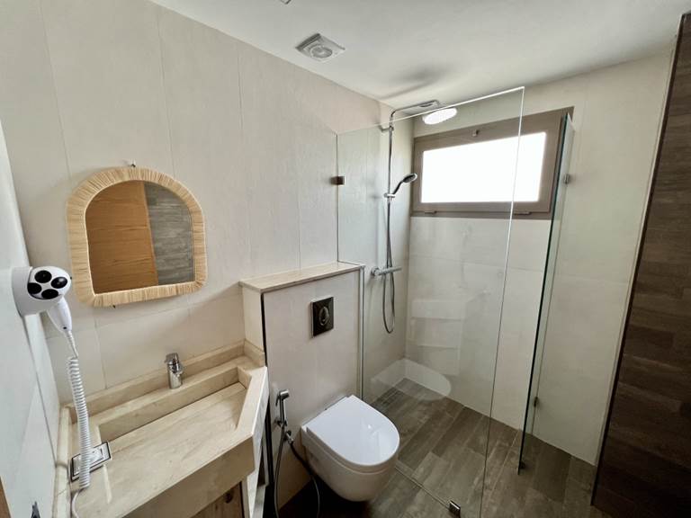 e1c715dfdf4d4df151dfb614c6c644a903ad07cc65f50ab1fd12e0e5692b0a2d-f5c8b1d28d_v0_w1024xh768_rDEF (1)