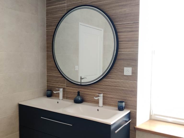 photo sdb étage meuble miroir