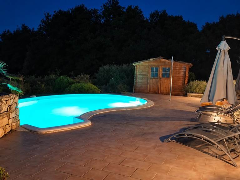 La piscine la nuit