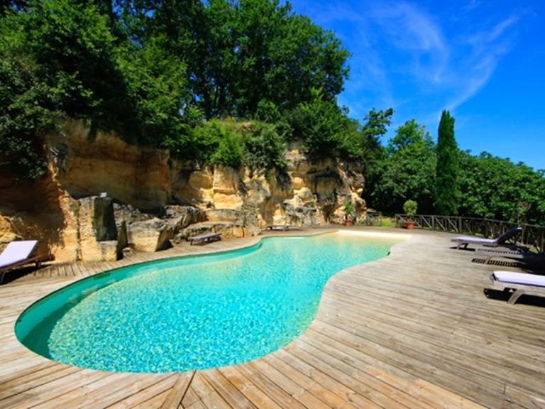 Piscine chauffée (en saison) avec Pool house