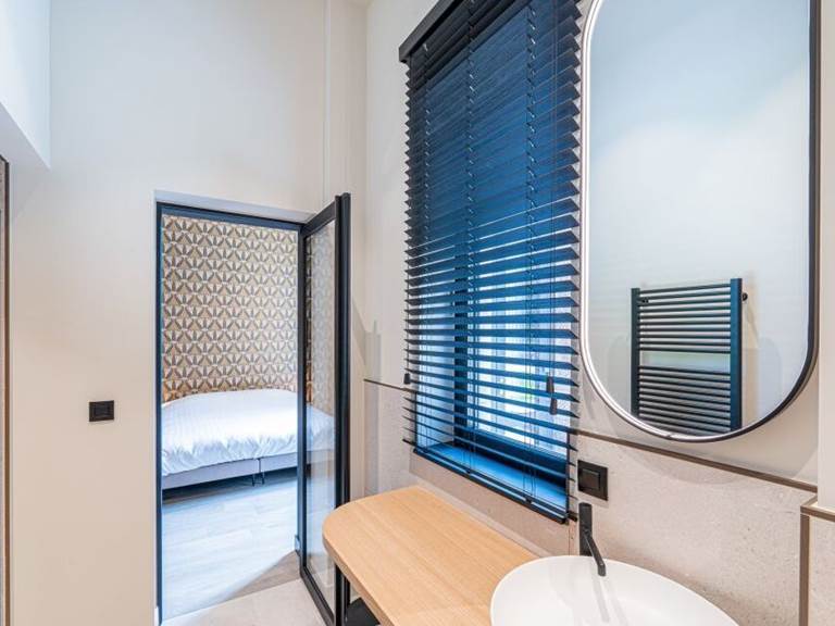 Bathroom room 4