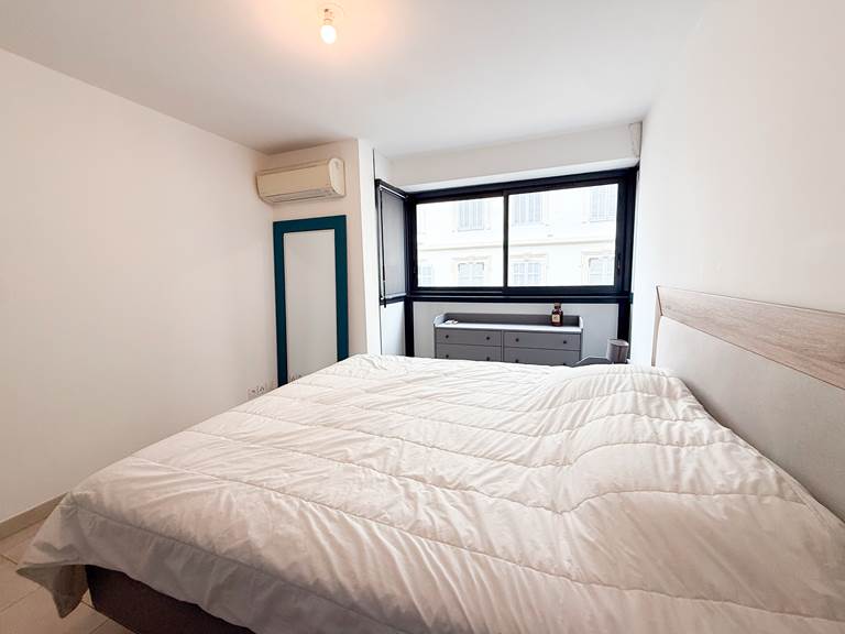 RENTAL APARTMENT CANNES RUE DE BONE8