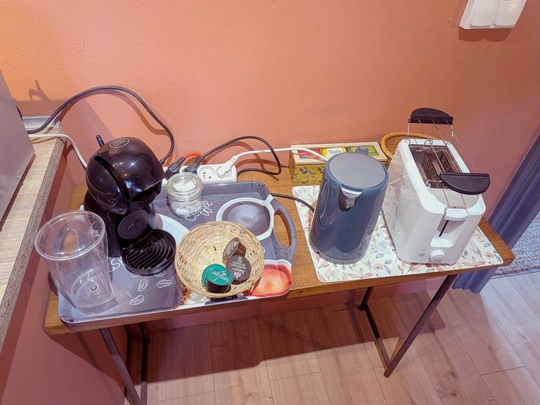 Cuisine-café-thé-bouilloire-cafetière-expresso-16 bis gite hotel-albi-marssac