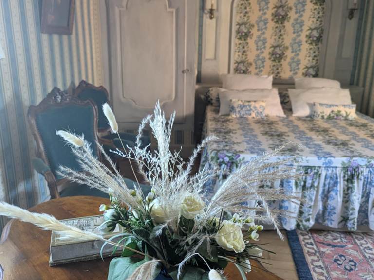 d7df78d1-2a33-44dc-ba11-2758280bbe00